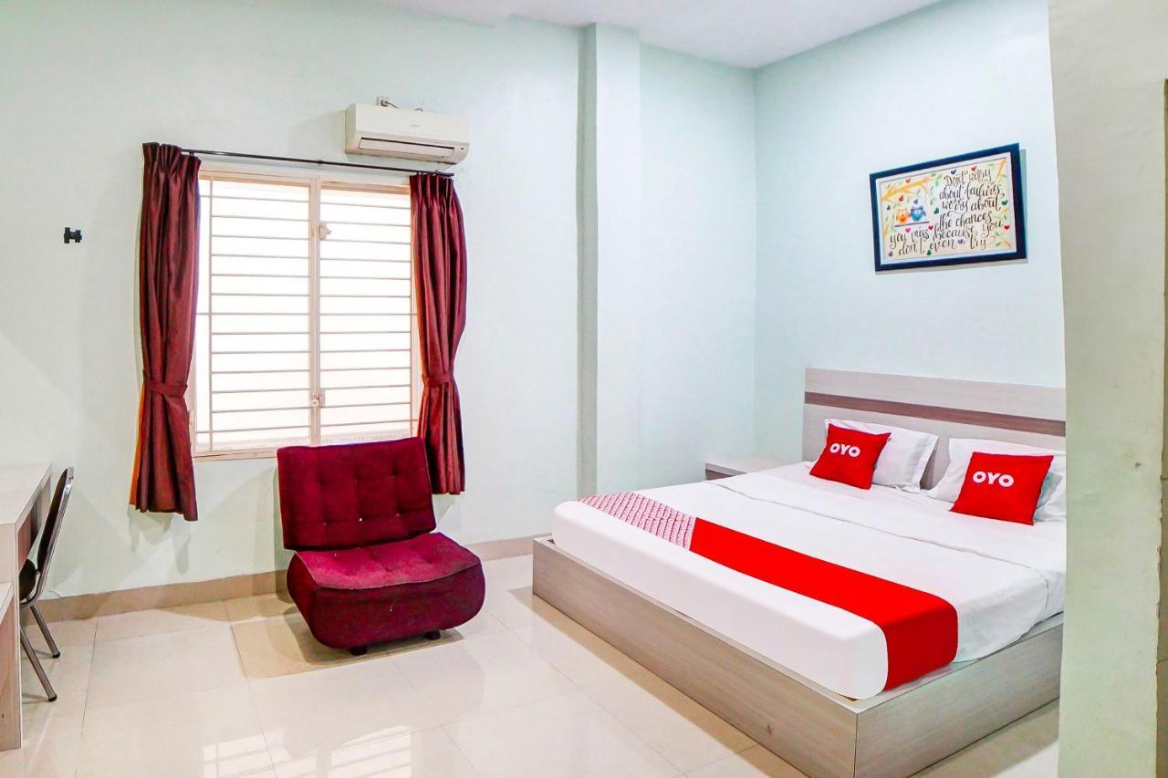 Oyo 91170 Ayahanda Residence Medan Ngoại thất bức ảnh