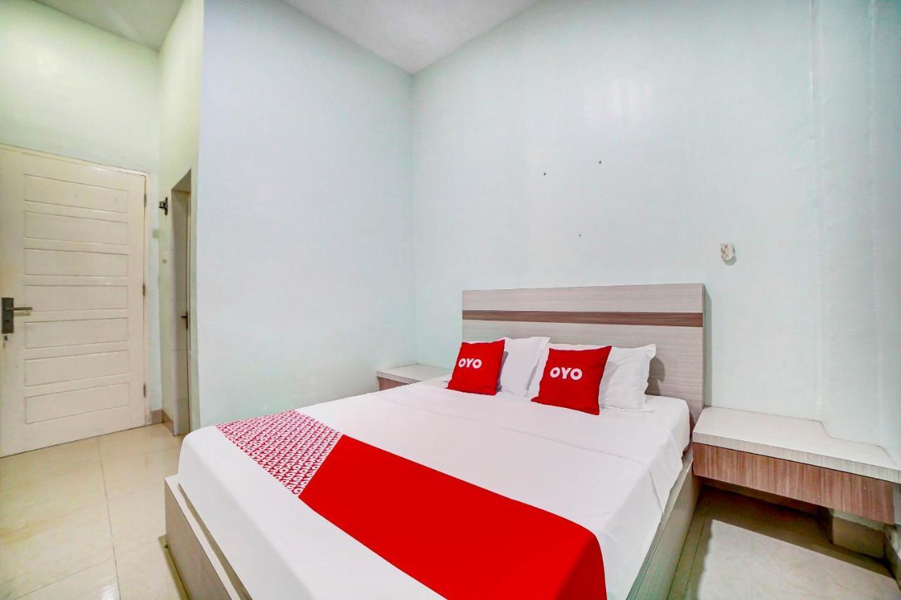 Oyo 91170 Ayahanda Residence Medan Ngoại thất bức ảnh